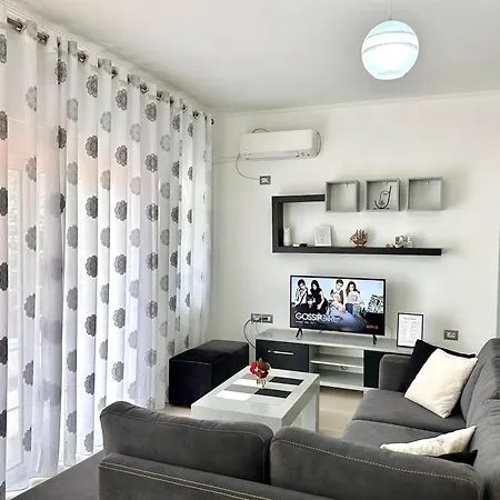 Elisabeth Apartment *