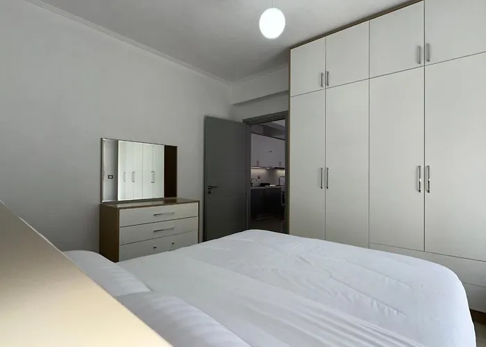 Elisabeth Apartamento Sarandë